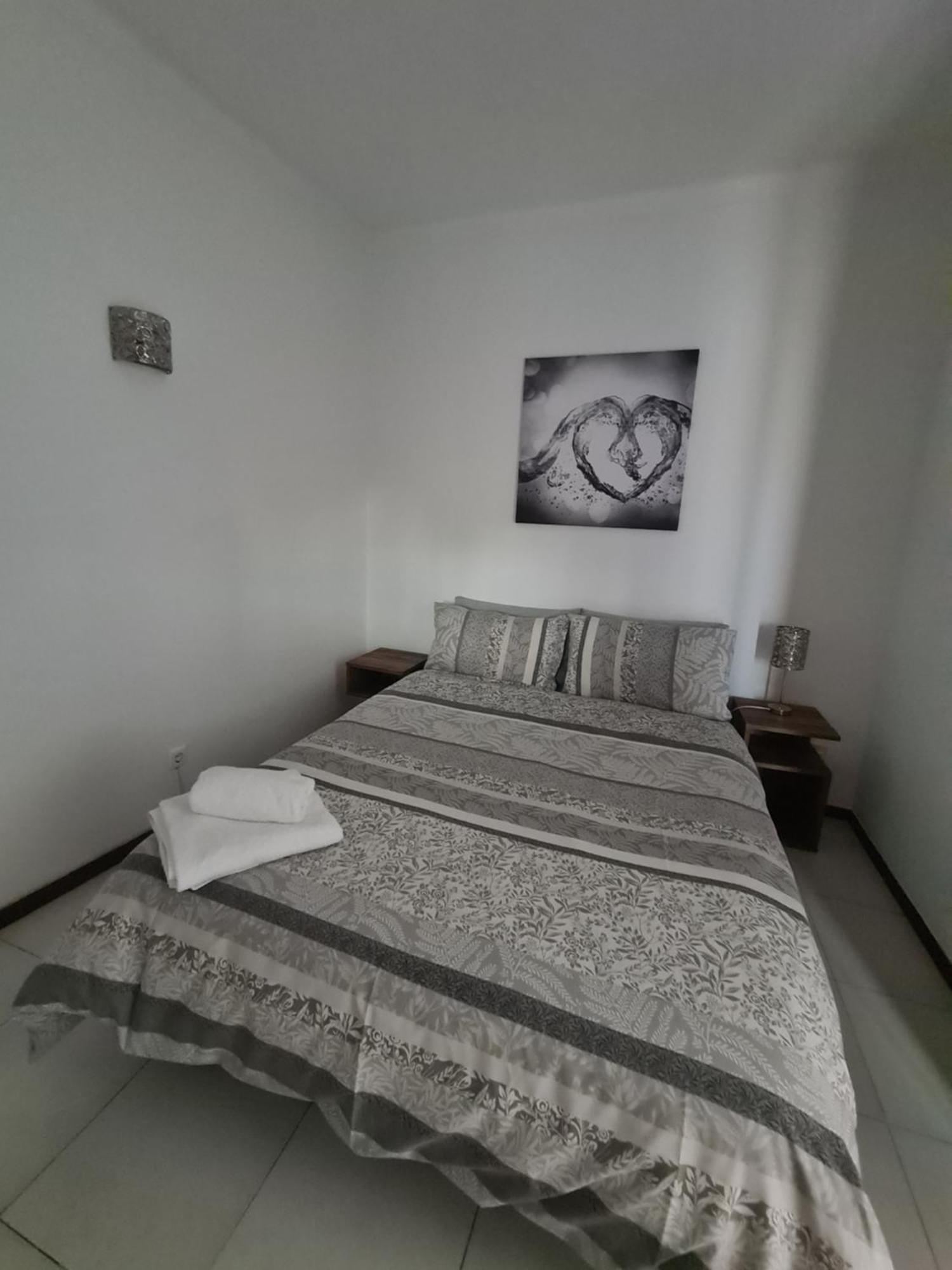 1 Bedroomed Apartment - Ocean View - Oura - Beach Albufeira Buitenkant foto